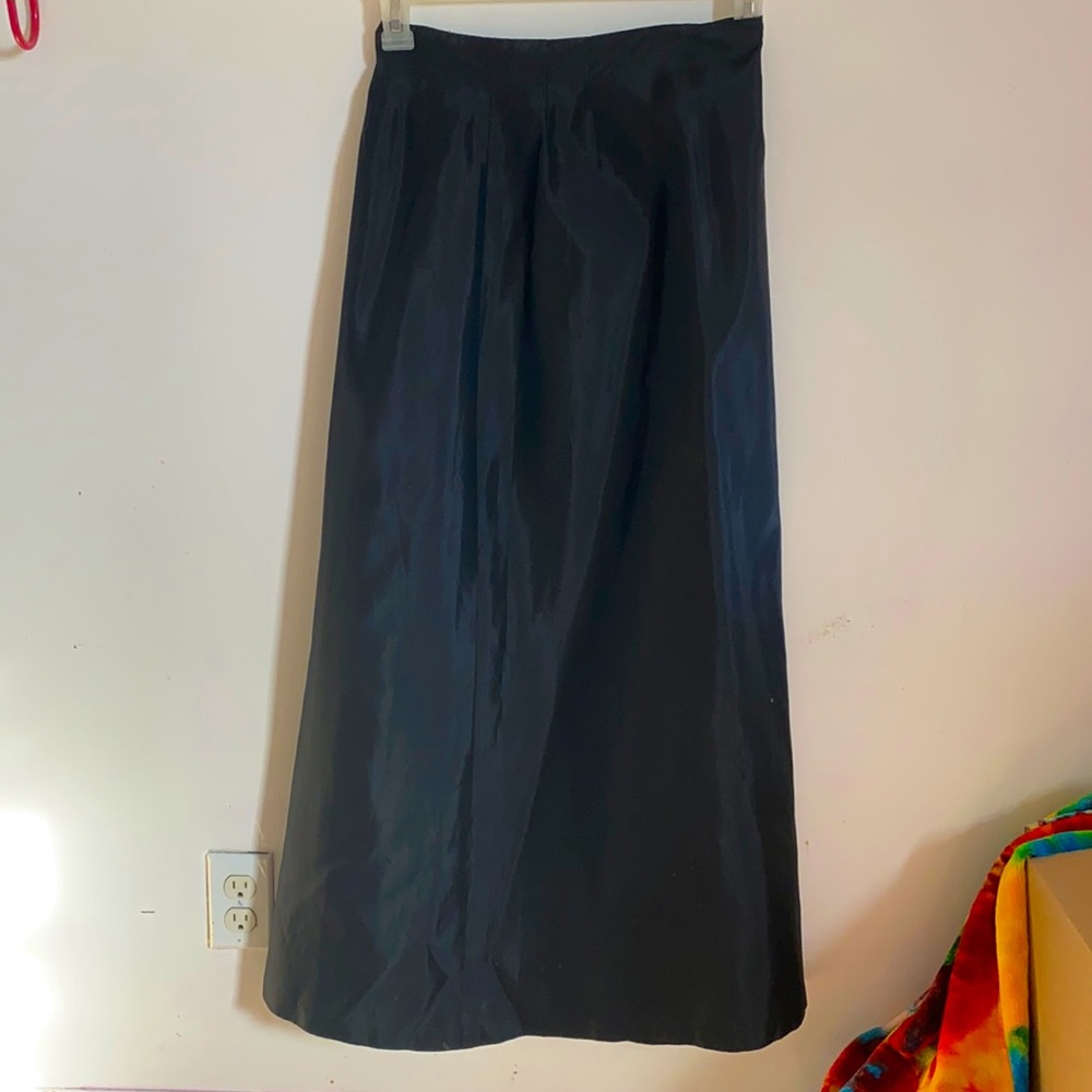 Jones New York black evening skirt